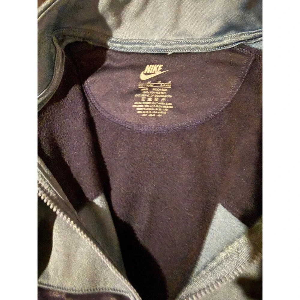 Nike Boys Just Do It Tracksuit Set Jacket and Pants Grey Black Size 5-6 Years - Picture 3 of 4